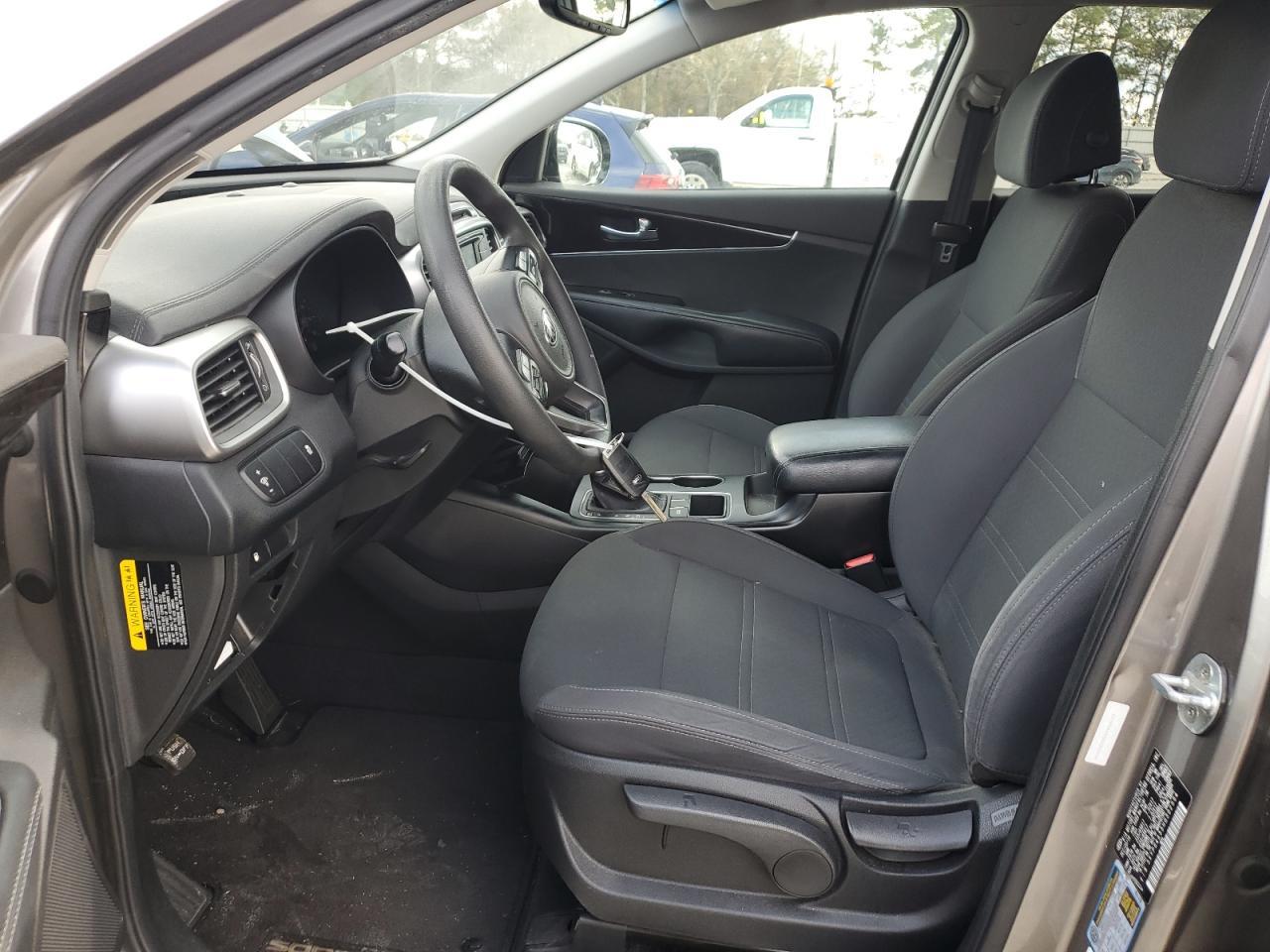 2017 KIA SORENTO LX - Image 7