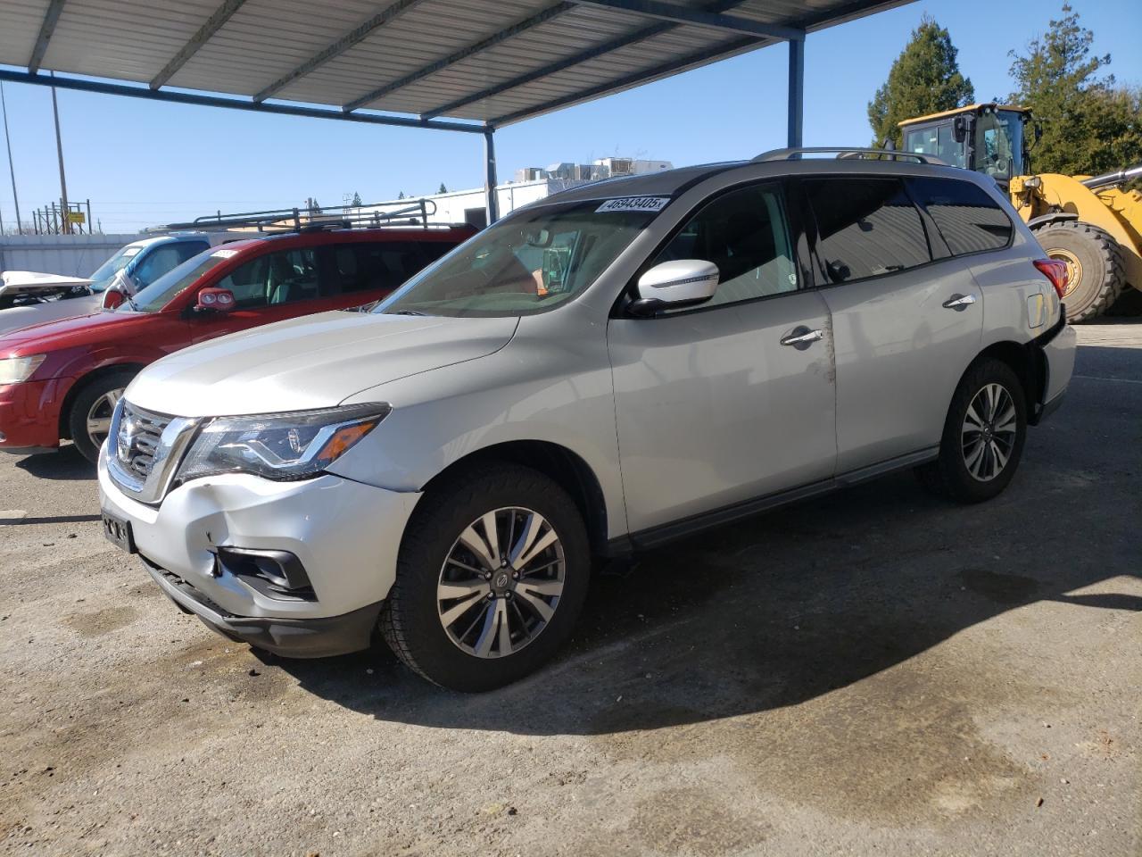 2017 NISSAN PATHFINDER