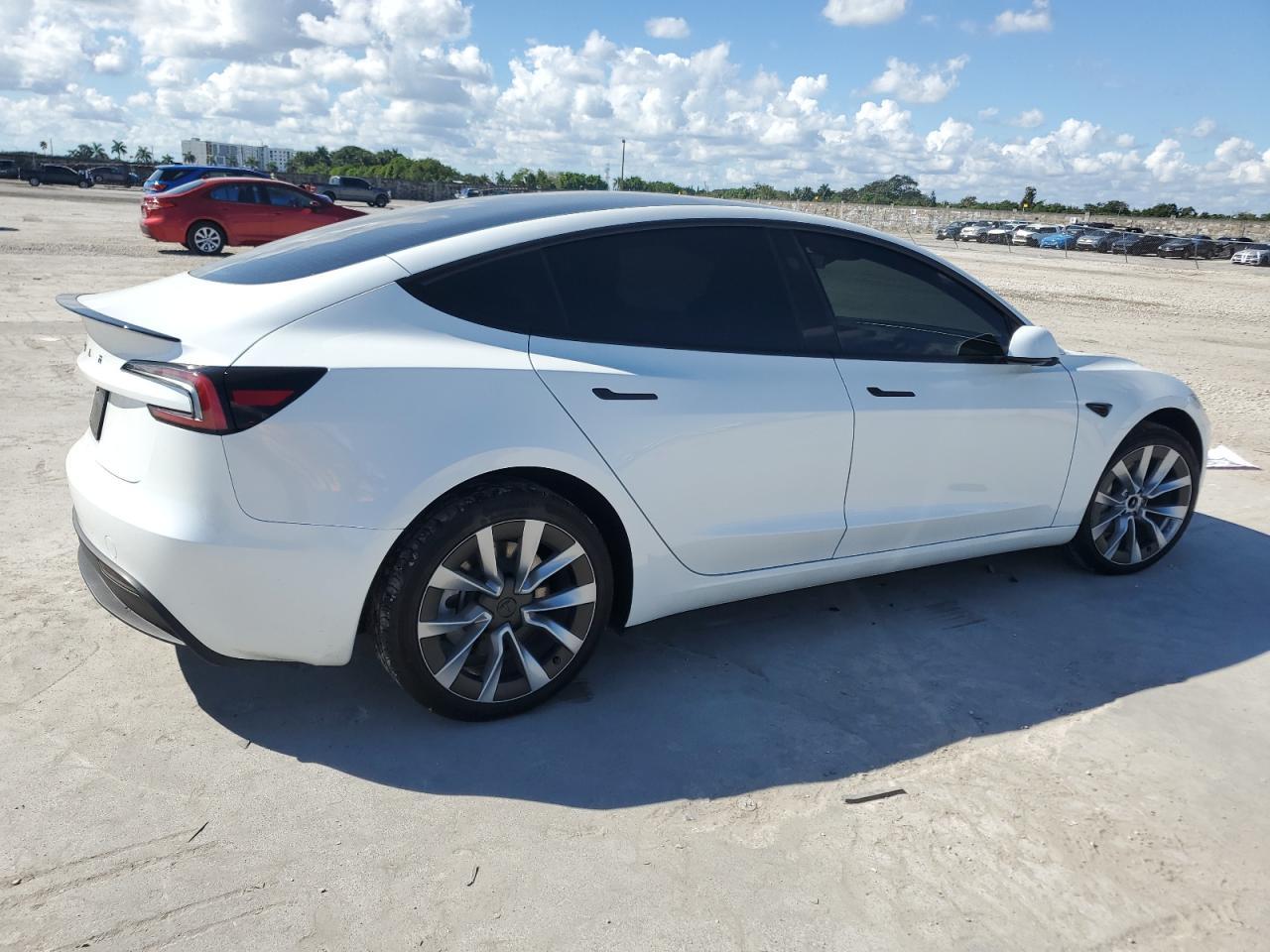 2024 TESLA MODEL 3 - Image 3