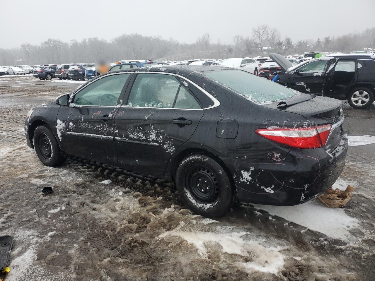 2017 TOYOTA CAMRY LE - Фото 2