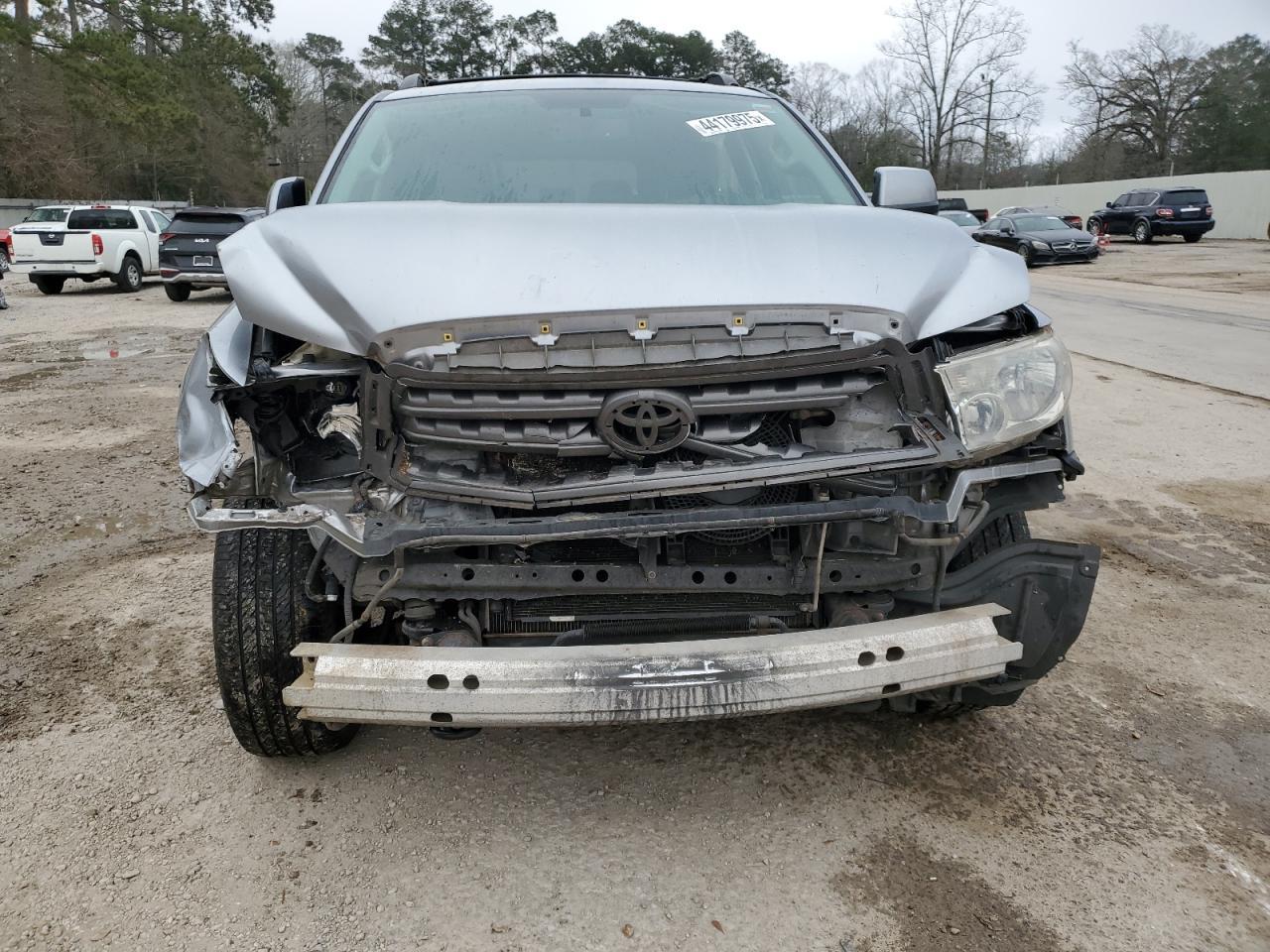 2012 TOYOTA SEQUOIA SR - Фото 5