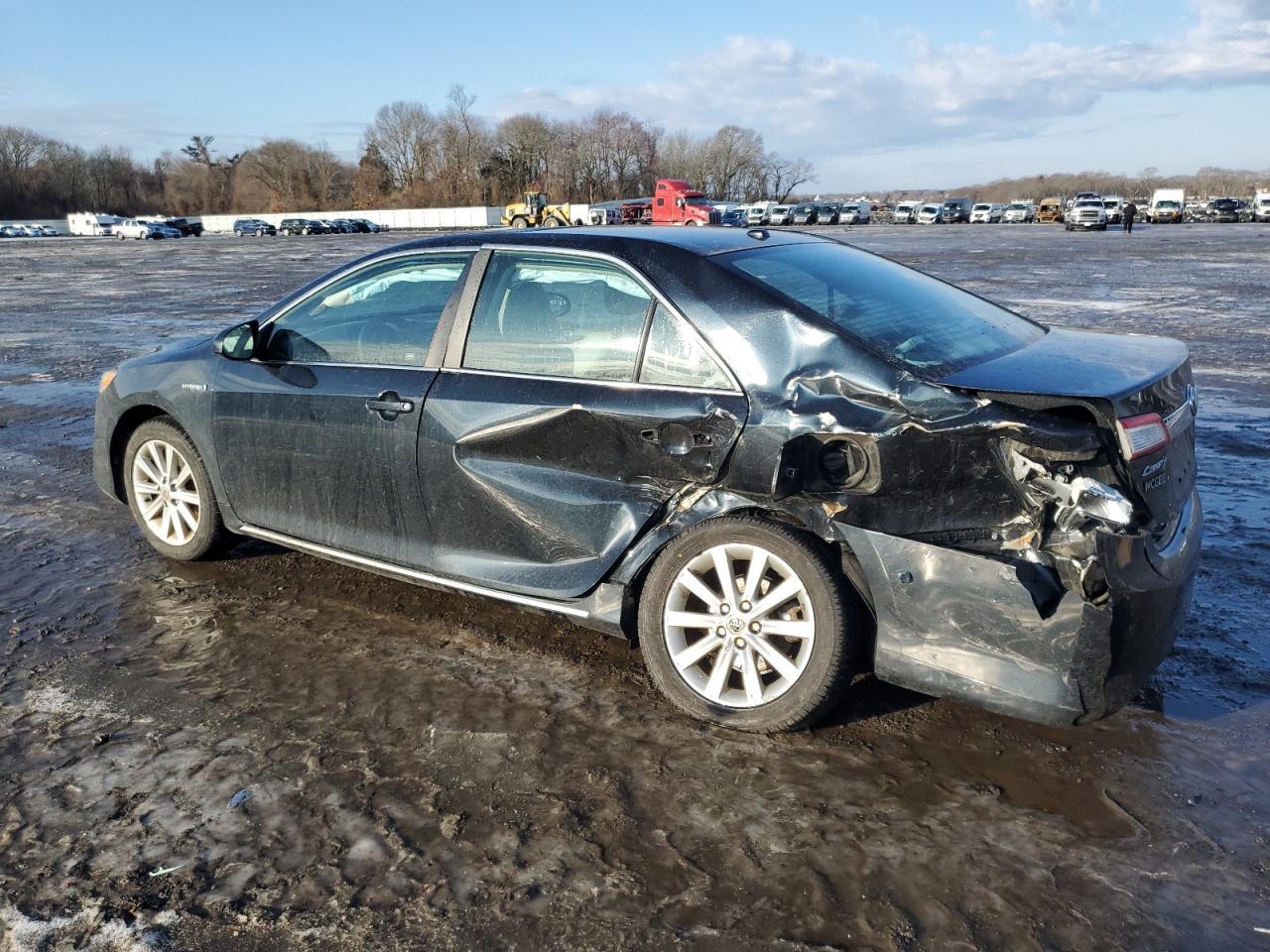 2012 TOYOTA CAMRY HYBR - Image 2