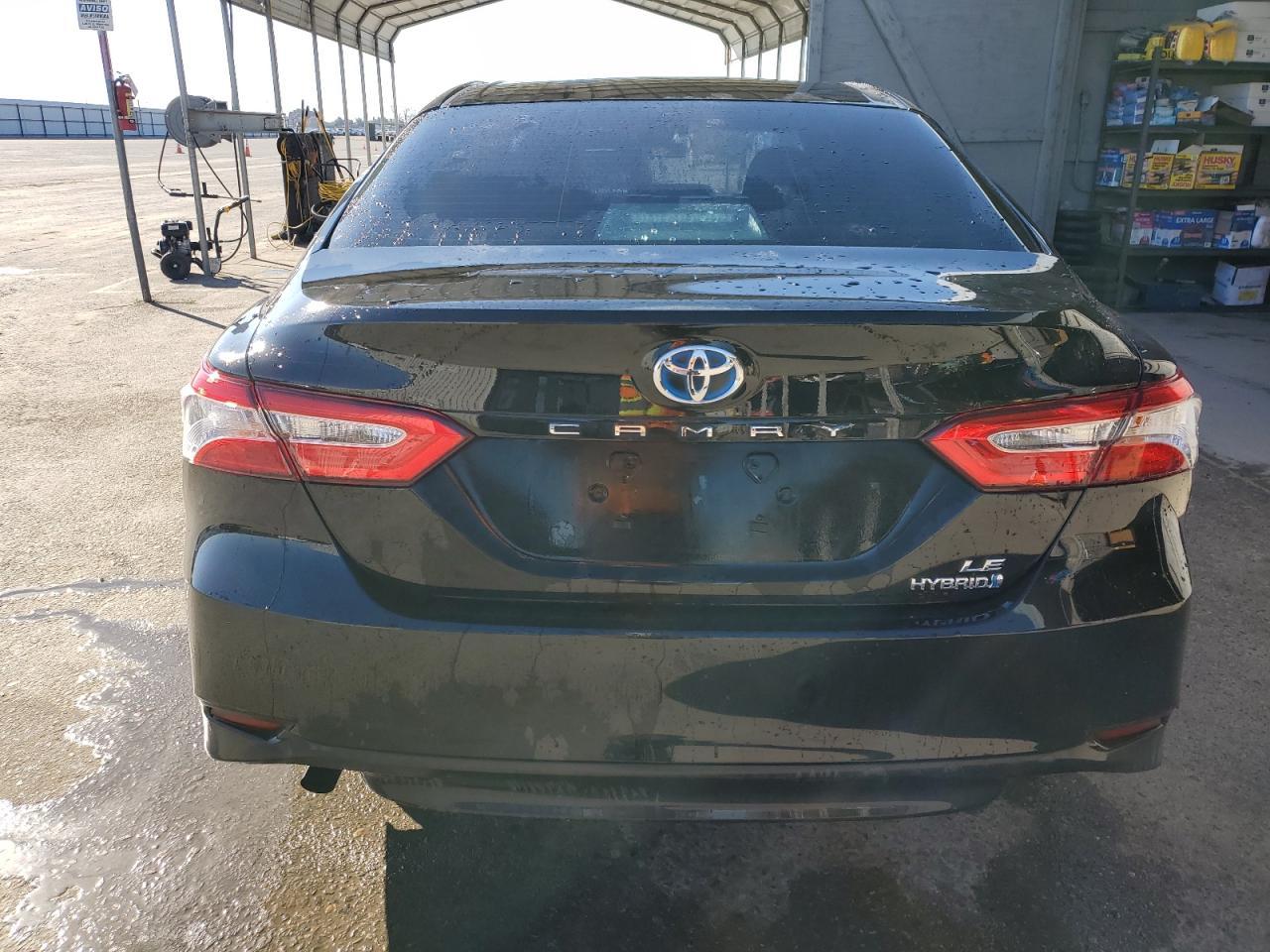 2018 TOYOTA CAMRY LE - Image 6