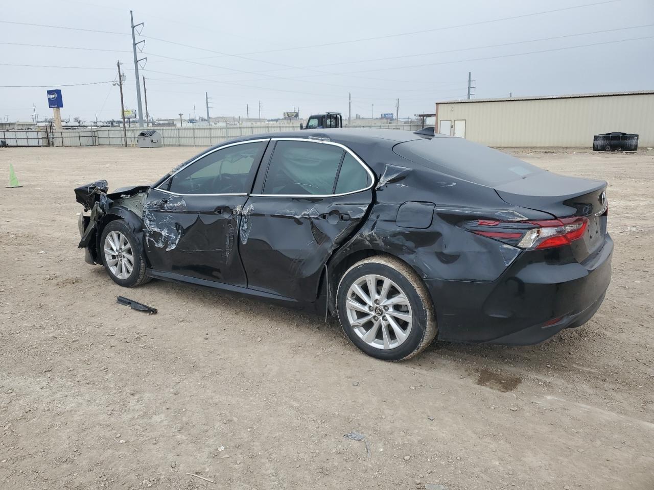 2023 TOYOTA CAMRY LE - Фото 2