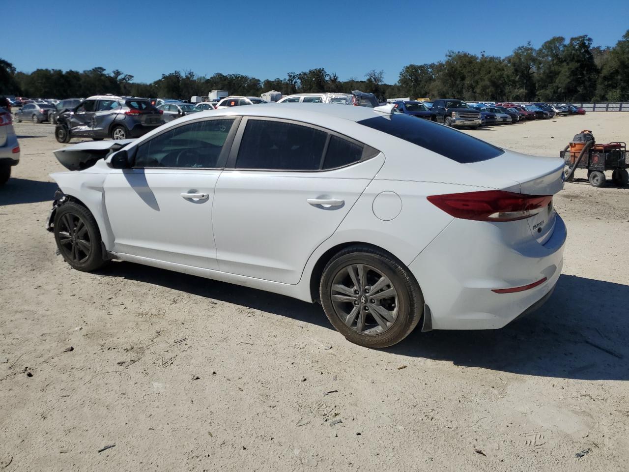 2018 HYUNDAI ELANTRA SE - Фото 2