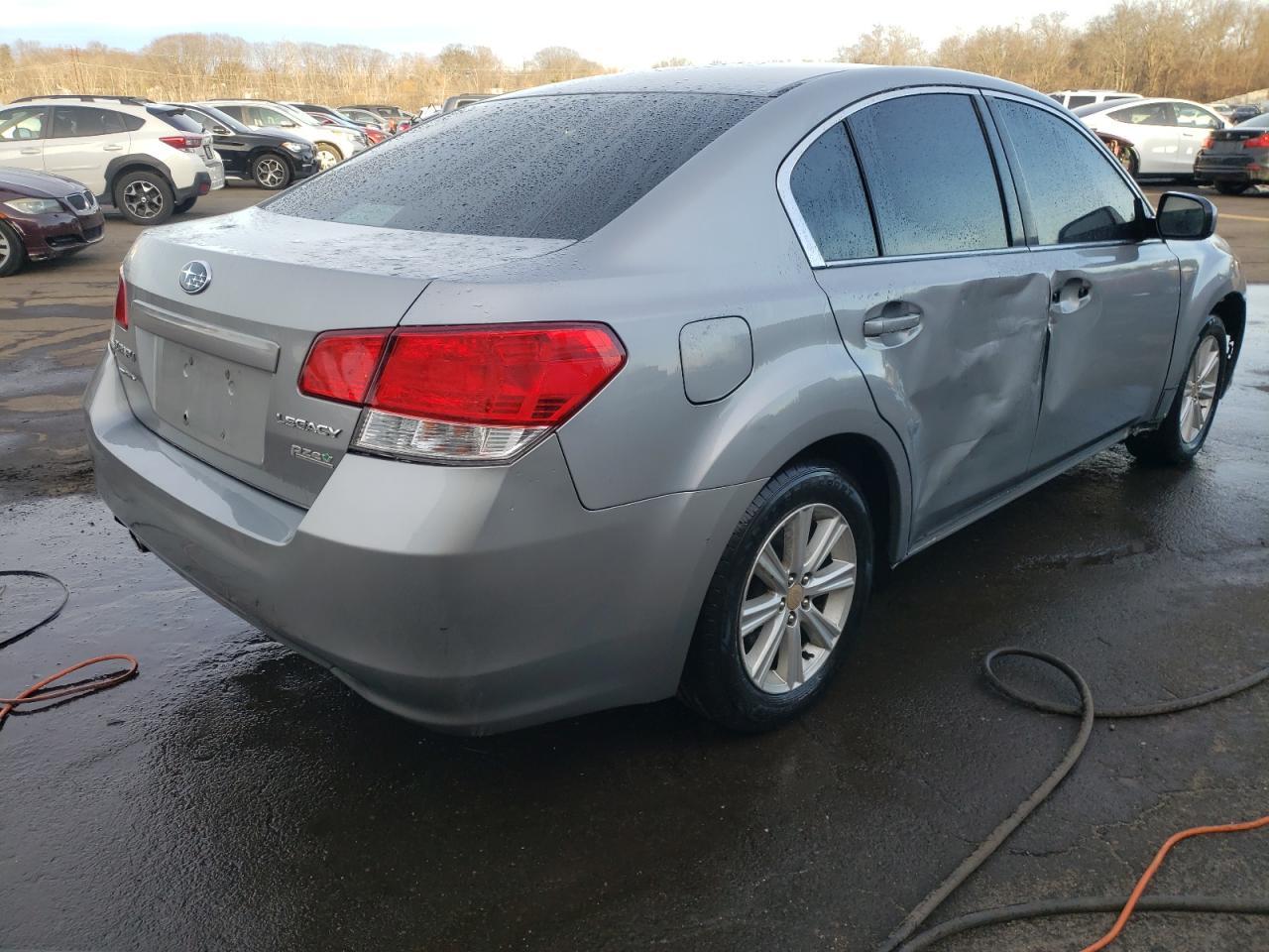 2011 SUBARU LEGACY 2.5 - Image 3