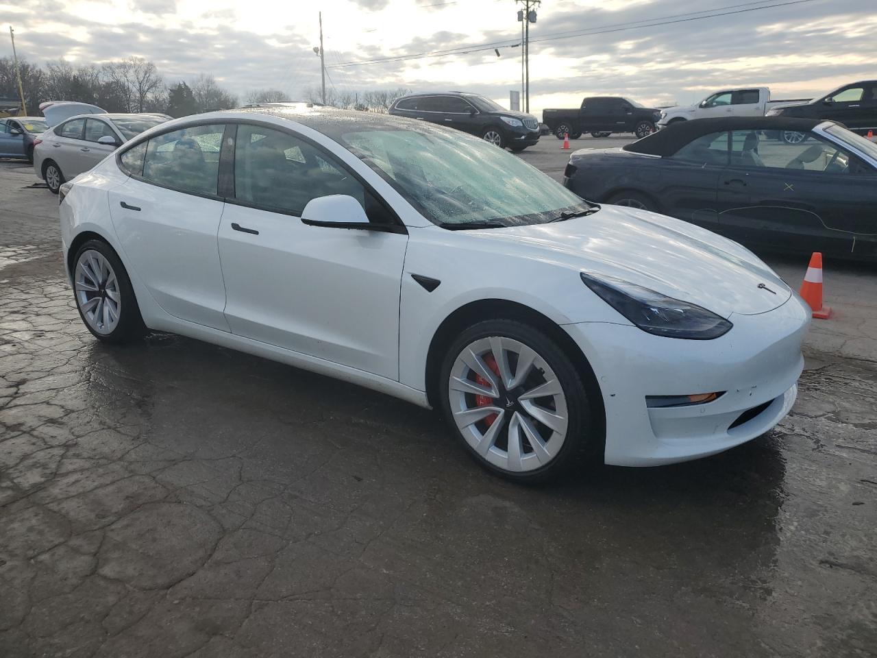 2021 TESLA MODEL 3 - Фото 4