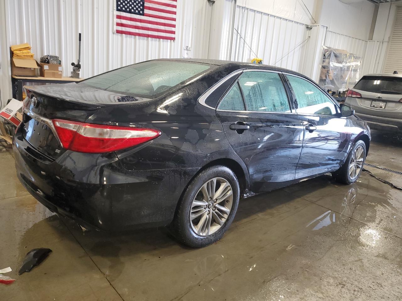 2017 TOYOTA CAMRY LE - Image 3