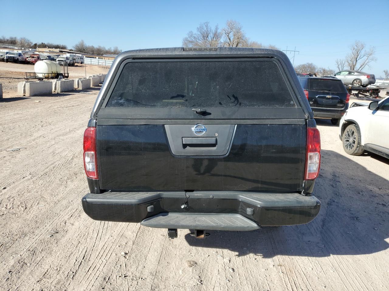 2017 NISSAN FRONTIER S - Фото 6