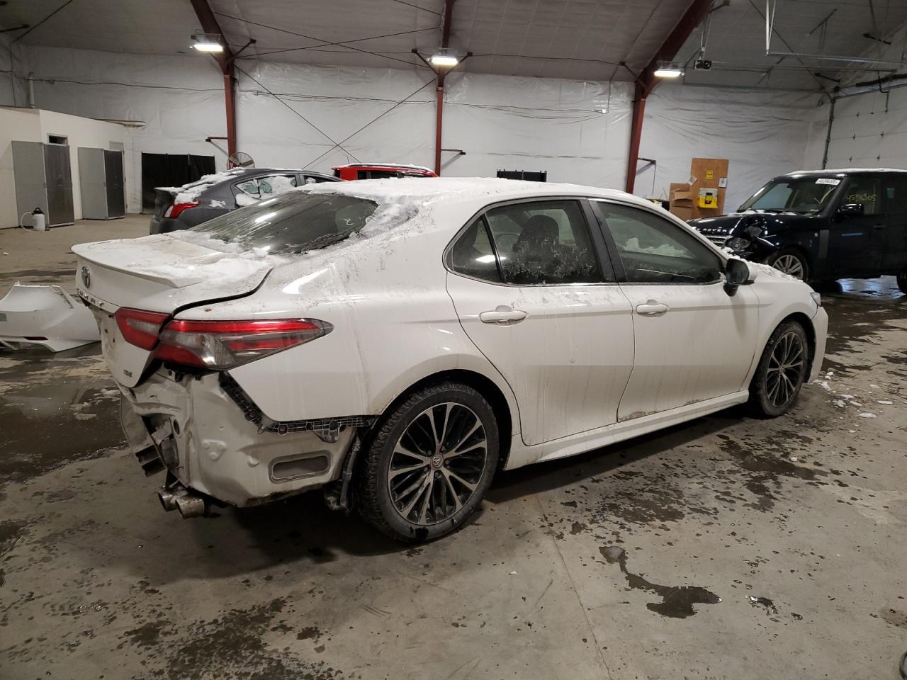 2018 TOYOTA CAMRY L - Image 3