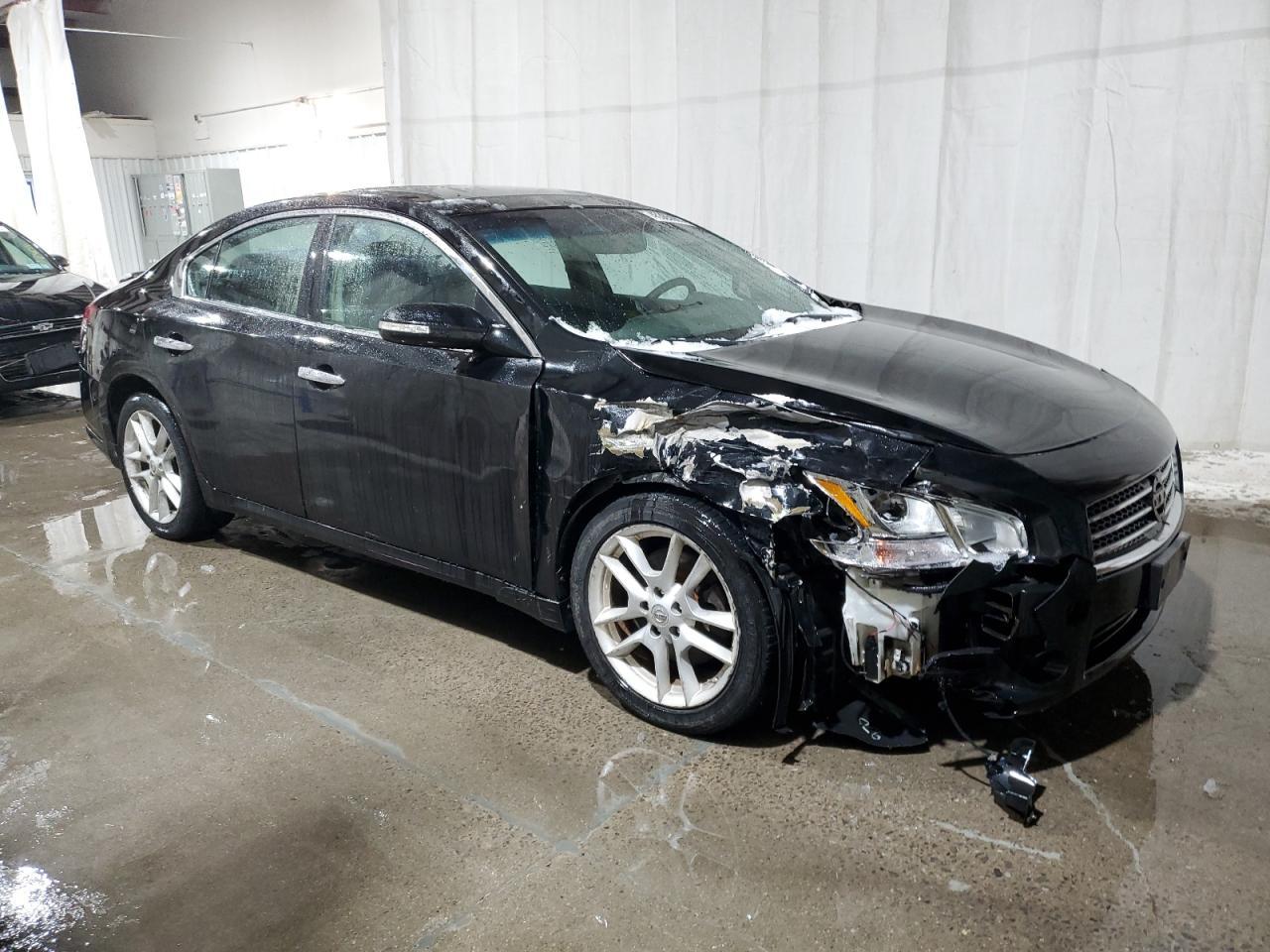 2011 NISSAN MAXIMA S - Image 4