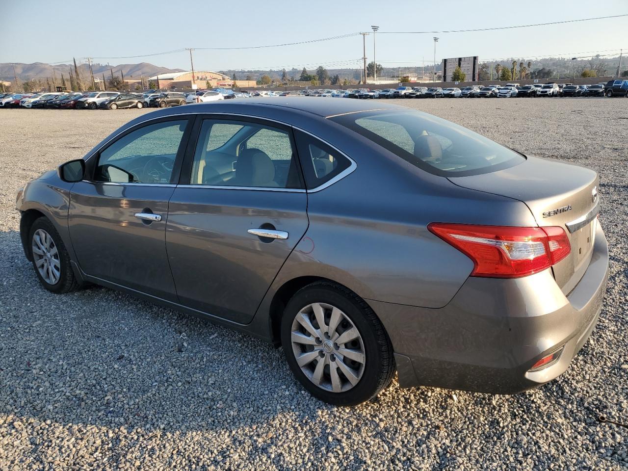 2018 NISSAN SENTRA S - Фото 2