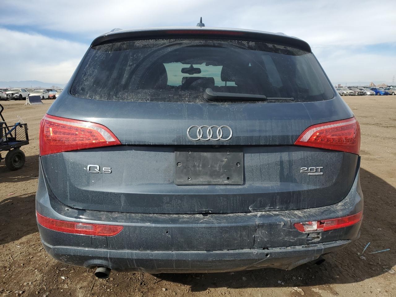 2011 AUDI Q5 PREMIUM - Image 6
