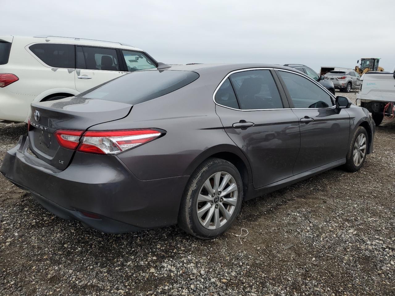 2020 TOYOTA CAMRY LE - Image 3