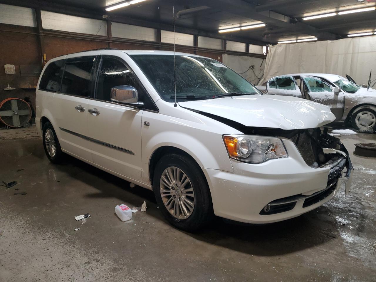2014 CHRYSLER TOWN & COU - Фото 4