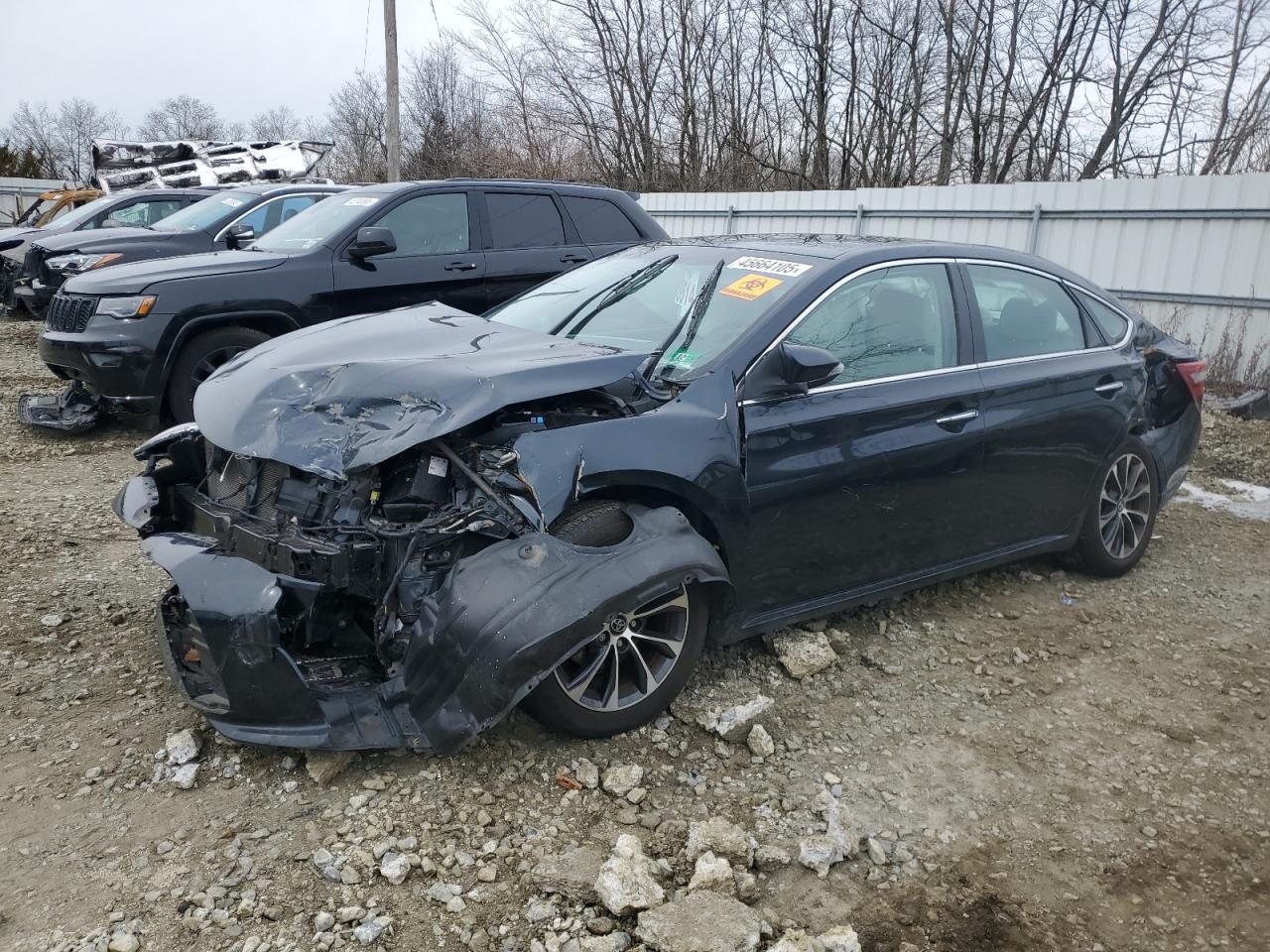 2016 TOYOTA AVALON XLE