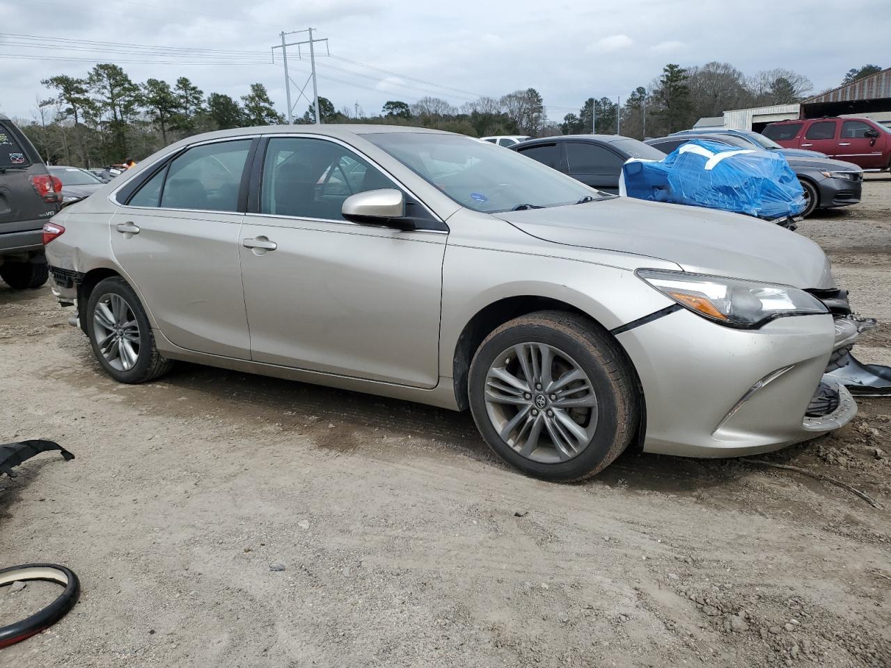 2017 TOYOTA CAMRY LE - Image 4