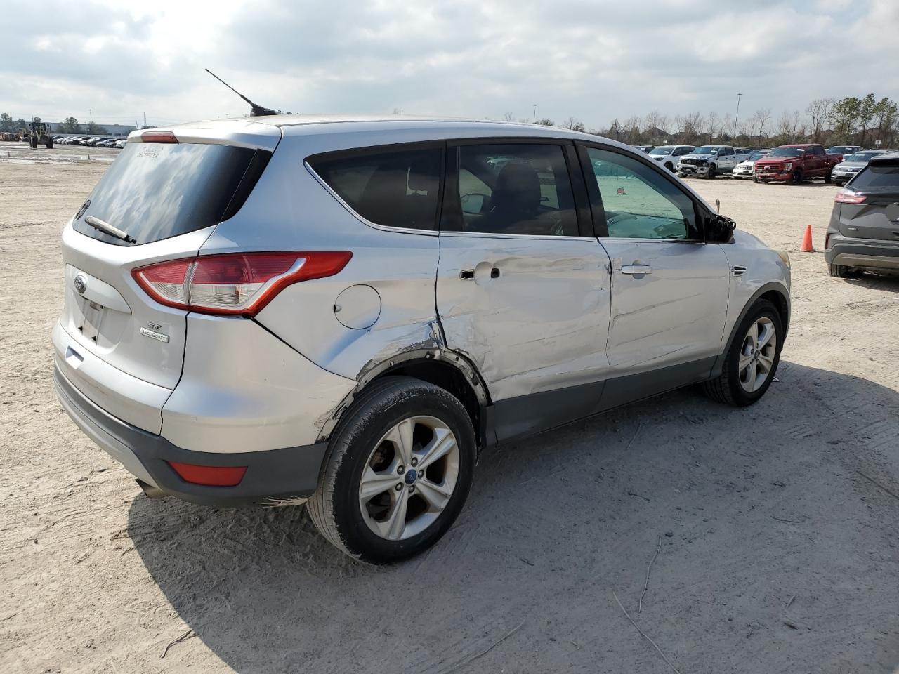 2014 FORD ESCAPE SE - Image 3