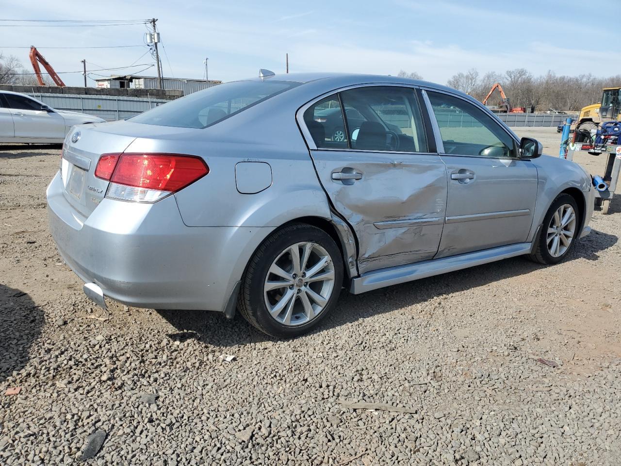 2014 SUBARU LEGACY 2.5 - Image 3