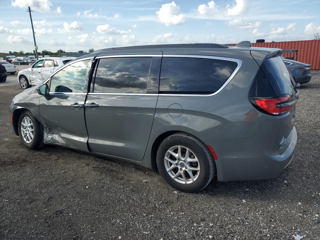 2022 CHRYSLER PACIFICA T - Image 2