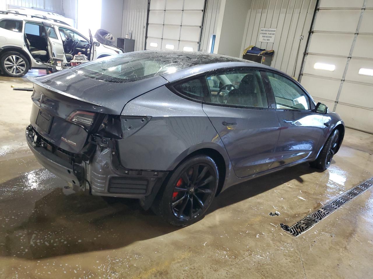 2022 TESLA MODEL 3 - Image 3