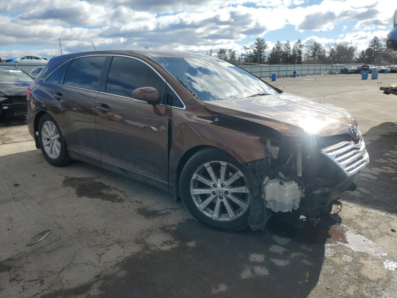 2011 TOYOTA VENZA - Фото 4