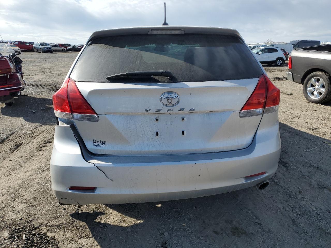 2011 TOYOTA VENZA - Фото 6