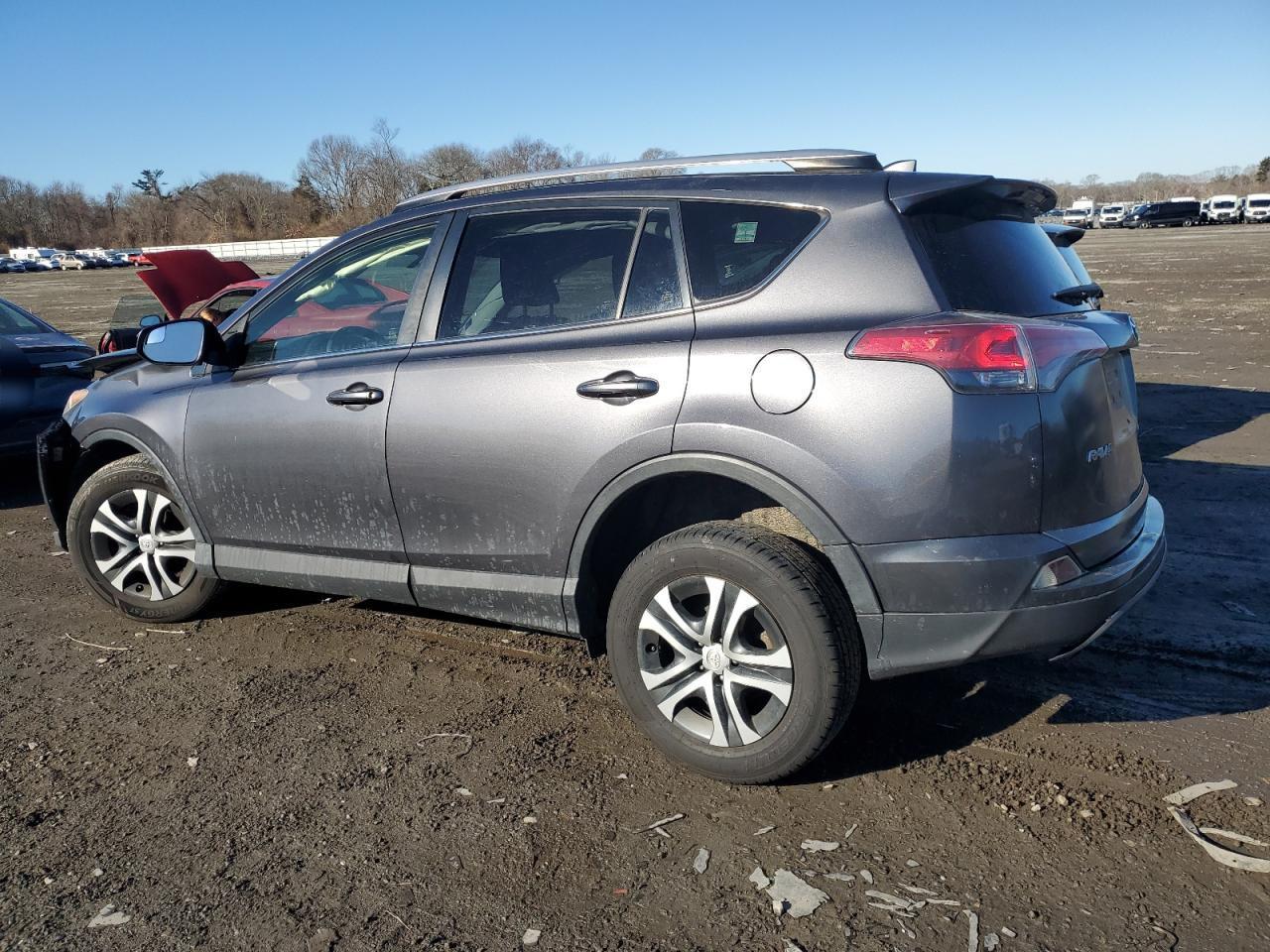 2016 TOYOTA RAV4 LE - Фото 2