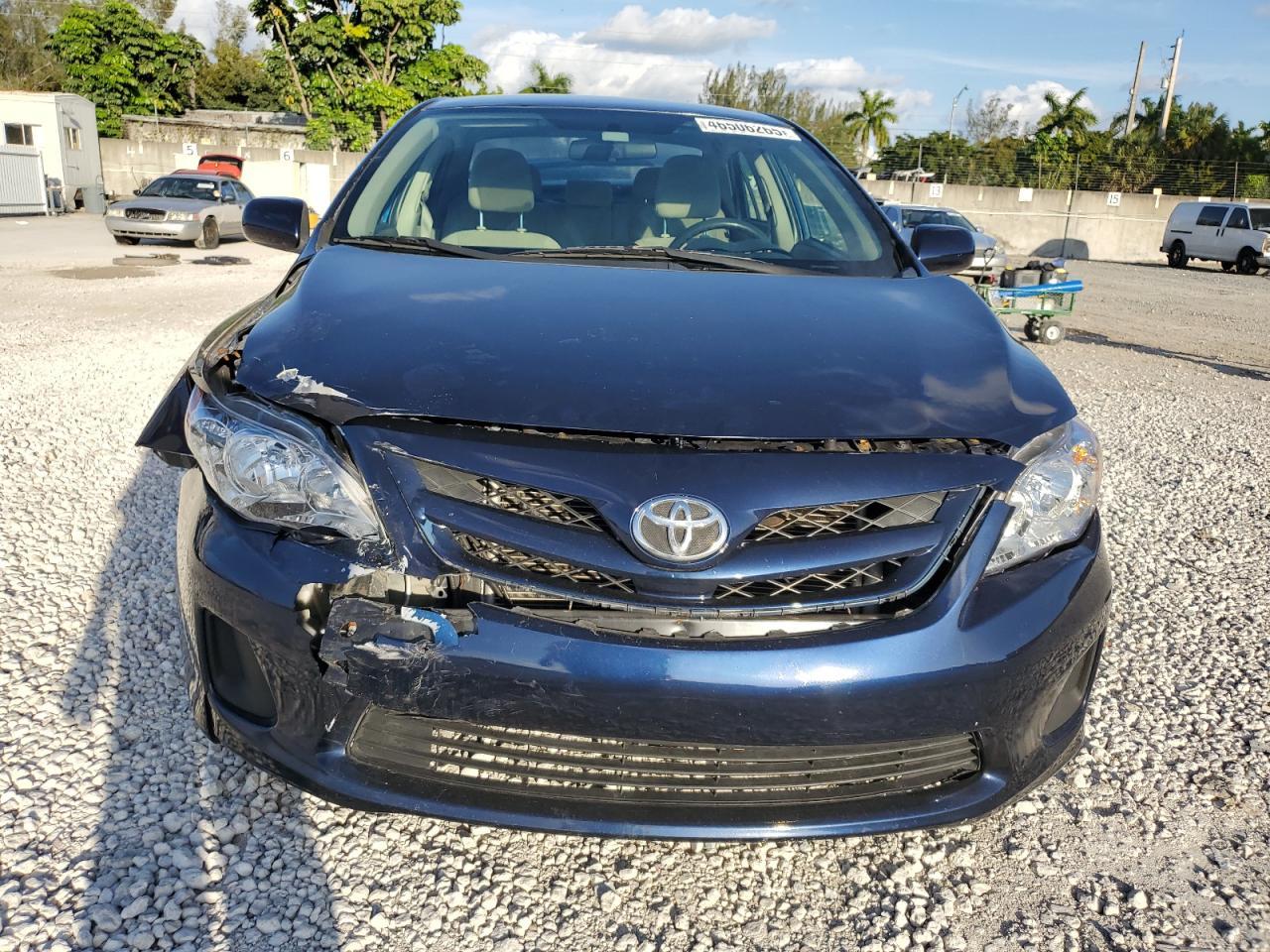 2013 TOYOTA COROLLA BA - Фото 5
