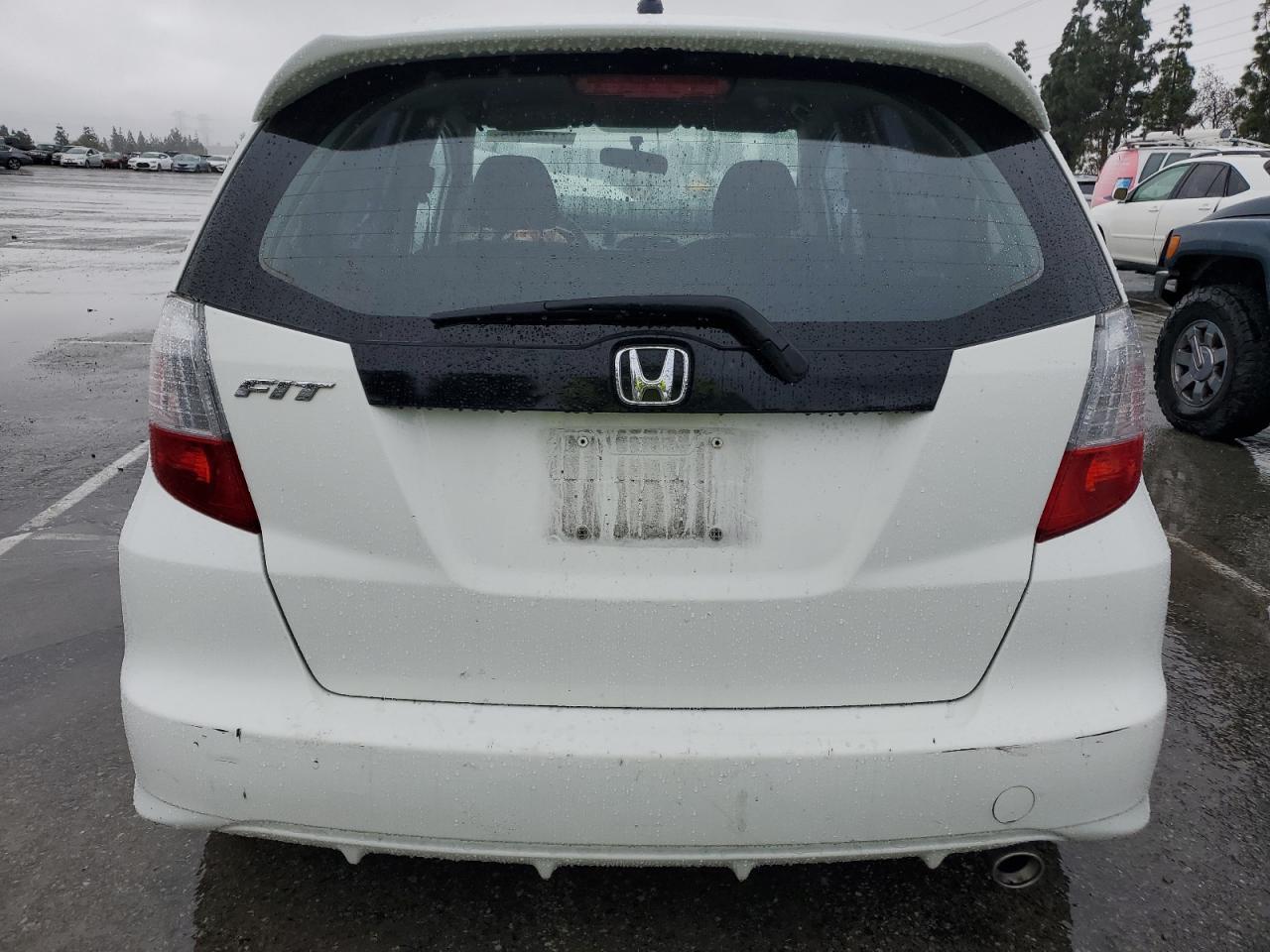 2013 HONDA FIT SPORT - Фото 6