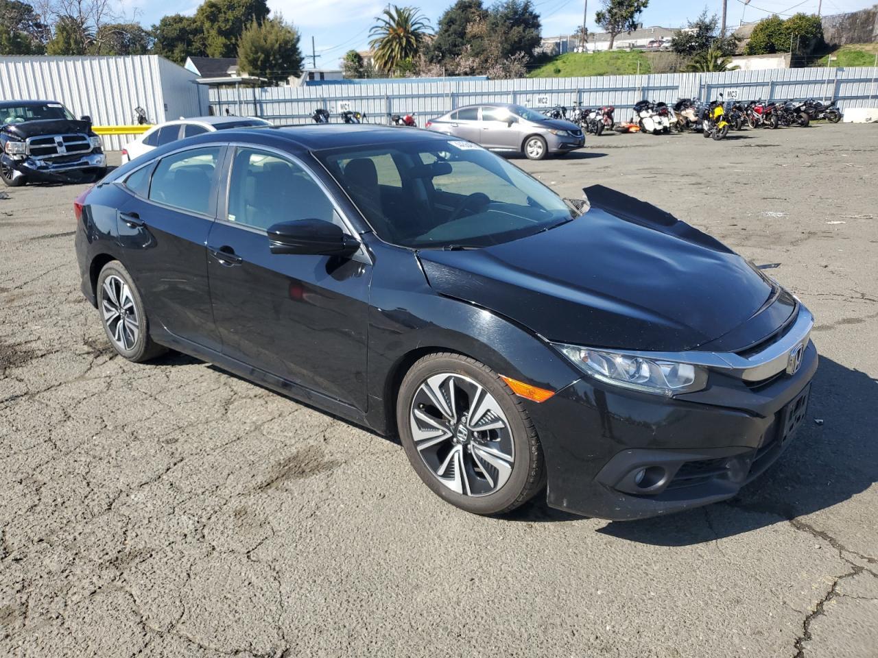 2018 HONDA CIVIC EX - Image 4
