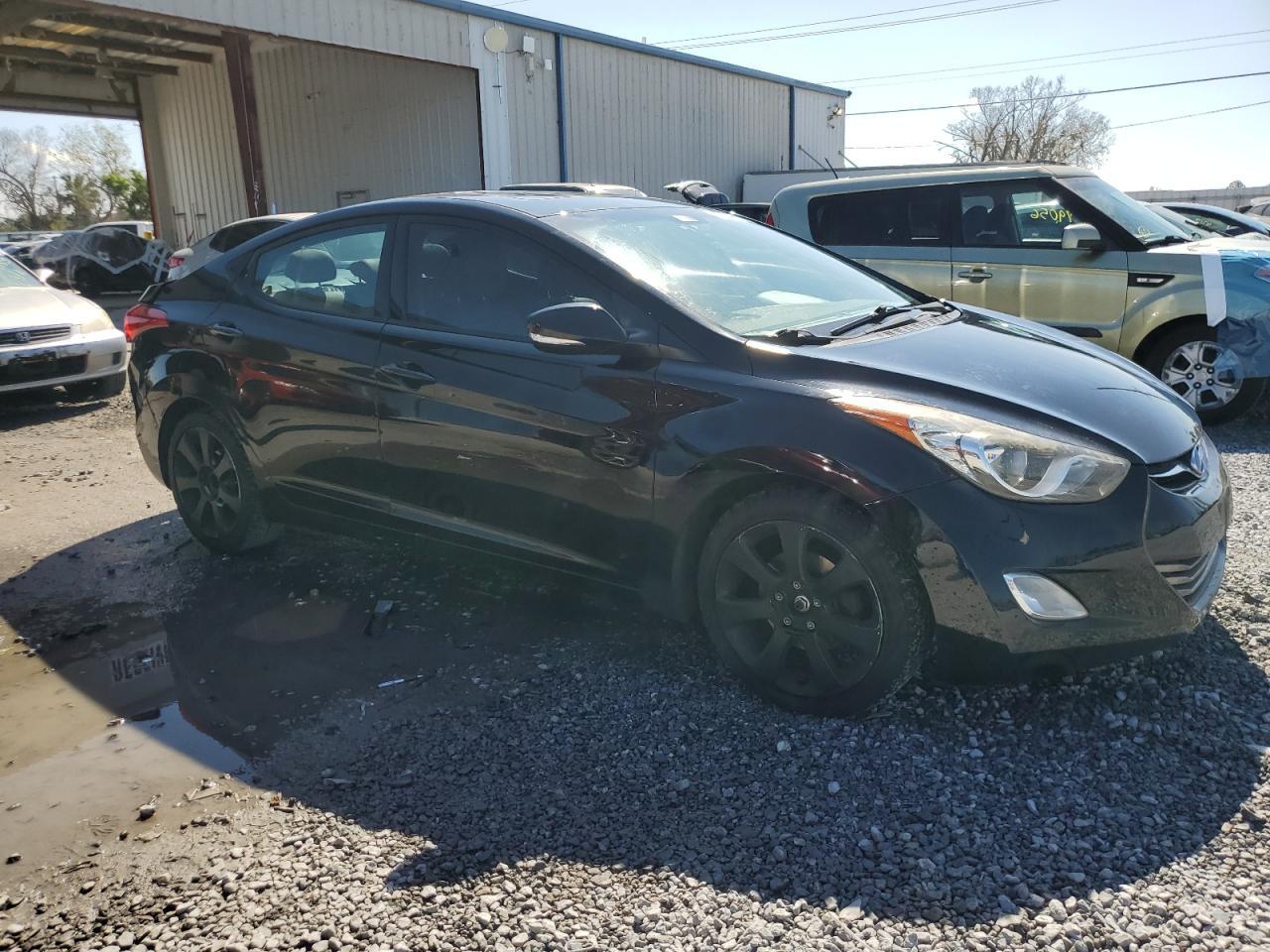 2013 HYUNDAI ELANTRA GL - Image 4