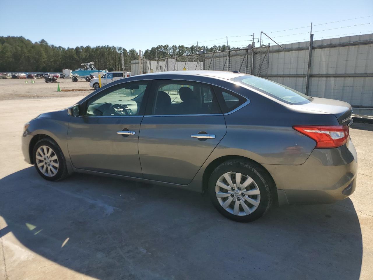 2017 NISSAN SENTRA S - Фото 2