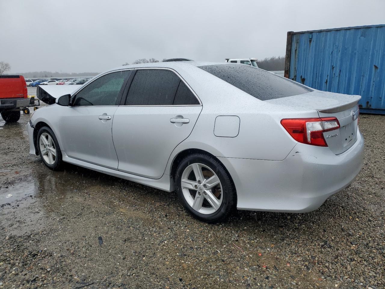 2014 TOYOTA CAMRY L - Image 2