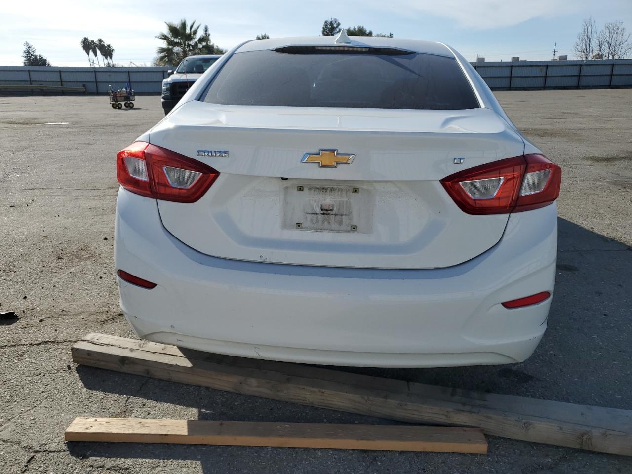 2016 CHEVROLET CRUZE LT - Image 6