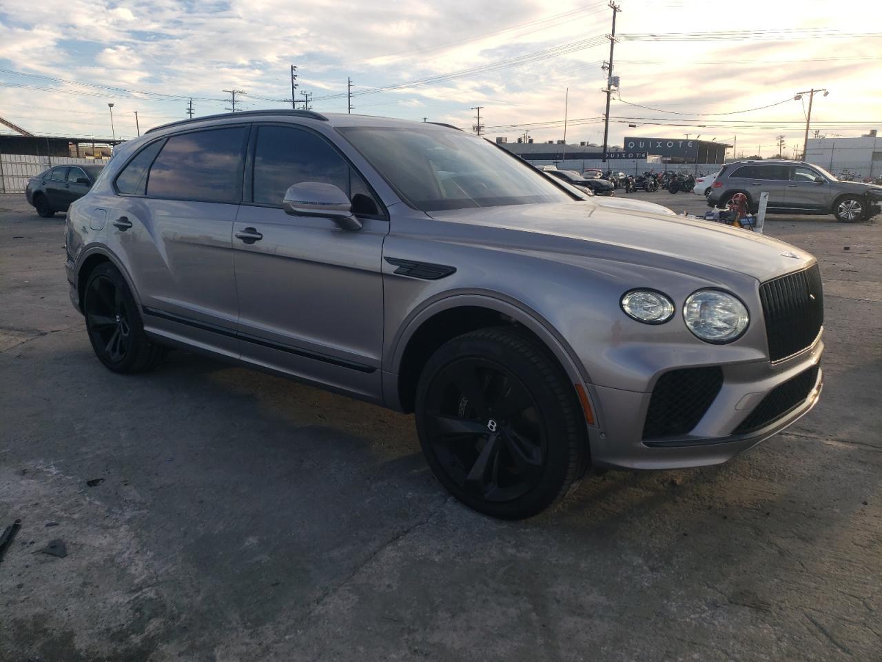 2023 BENTLEY BENTAYGA - Image 4