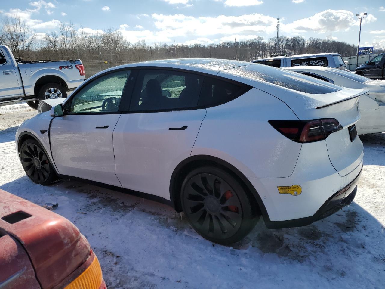 2022 TESLA MODEL Y - Image 2