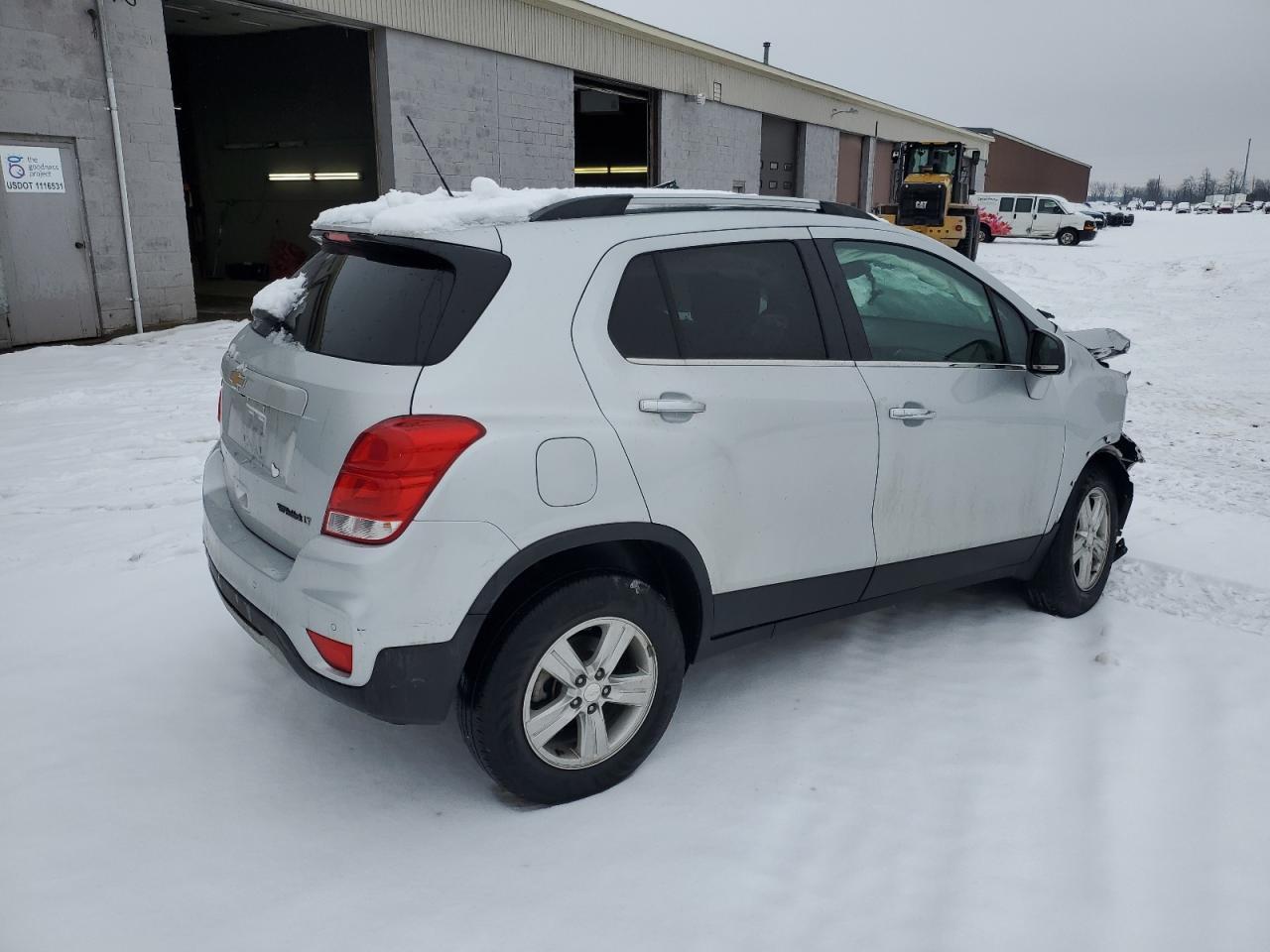 2019 CHEVROLET TRAX 1LT - Фото 3