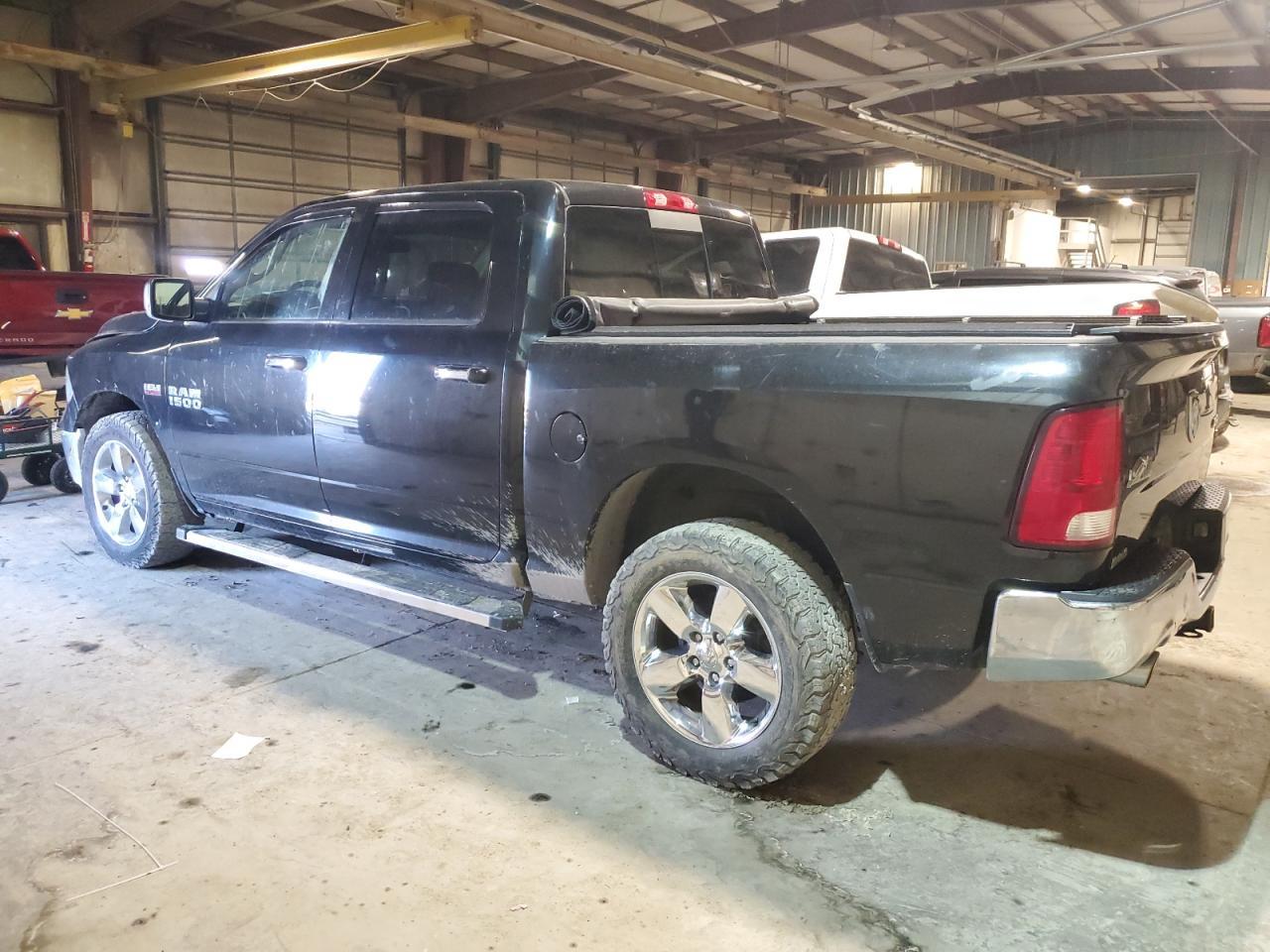 2015 RAM 1500 SLT - Image 2