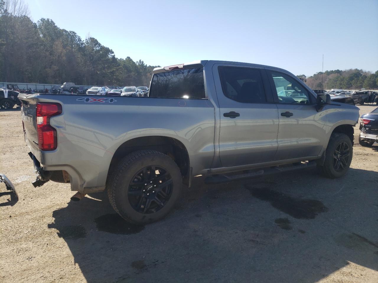 2024 CHEVROLET SILVERADO - Image 3