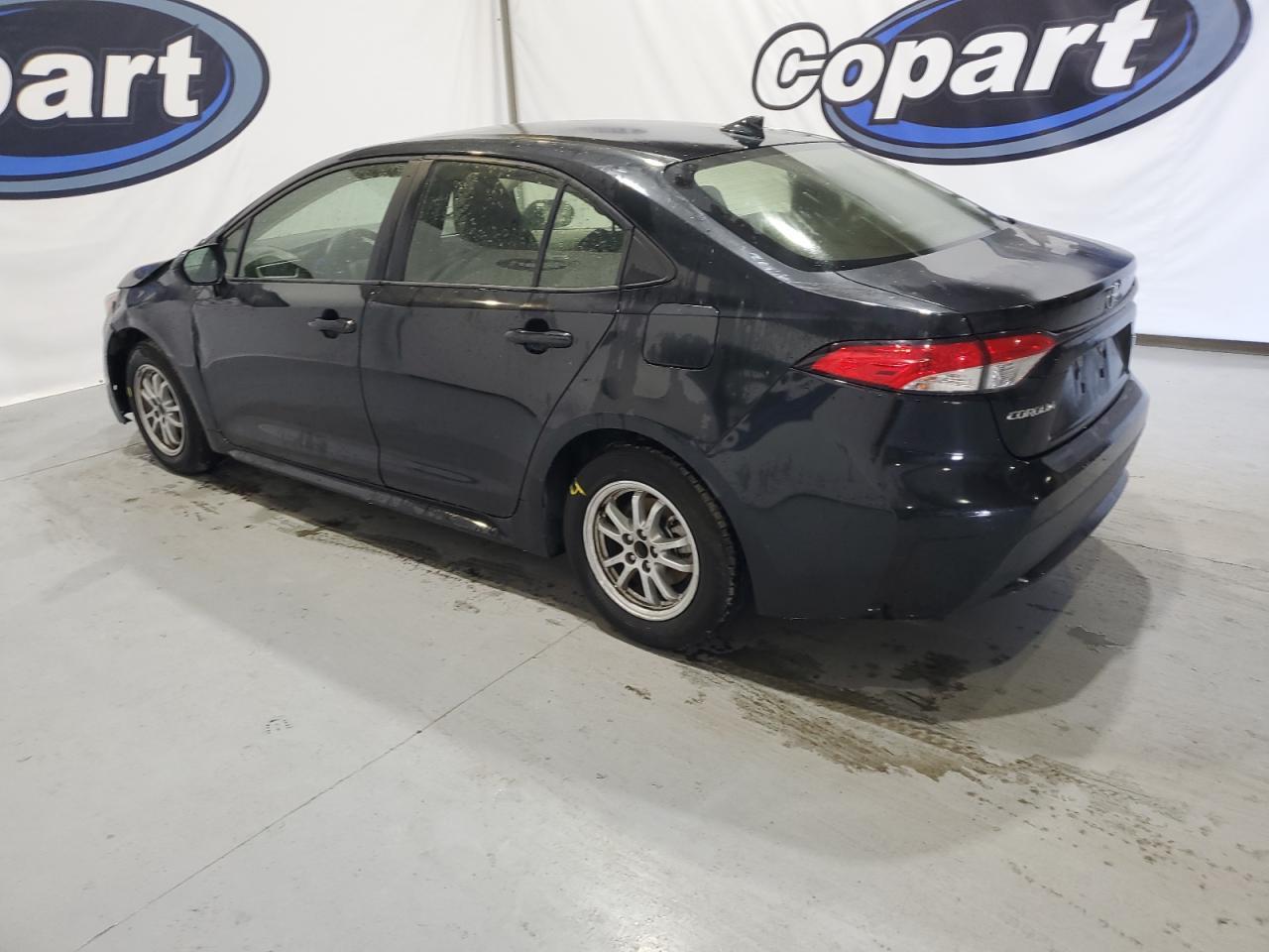 2021 TOYOTA COROLLA LE - Фото 2
