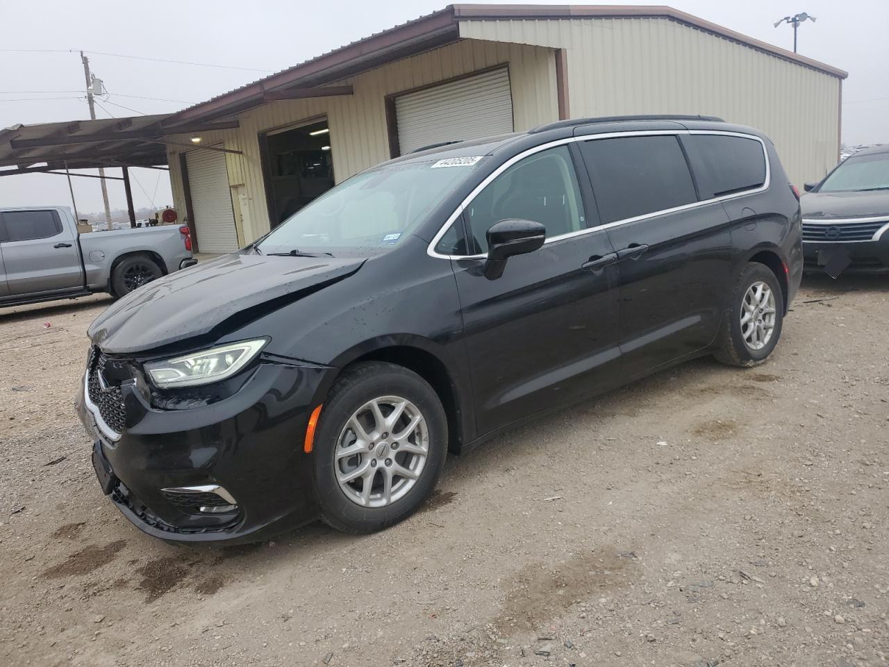 2022 CHRYSLER PACIFICA T