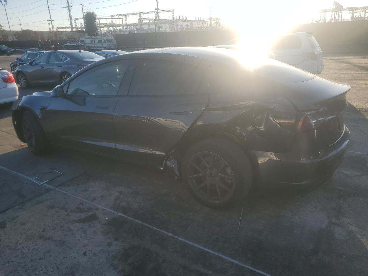 2022 TESLA MODEL 3 - Image 2