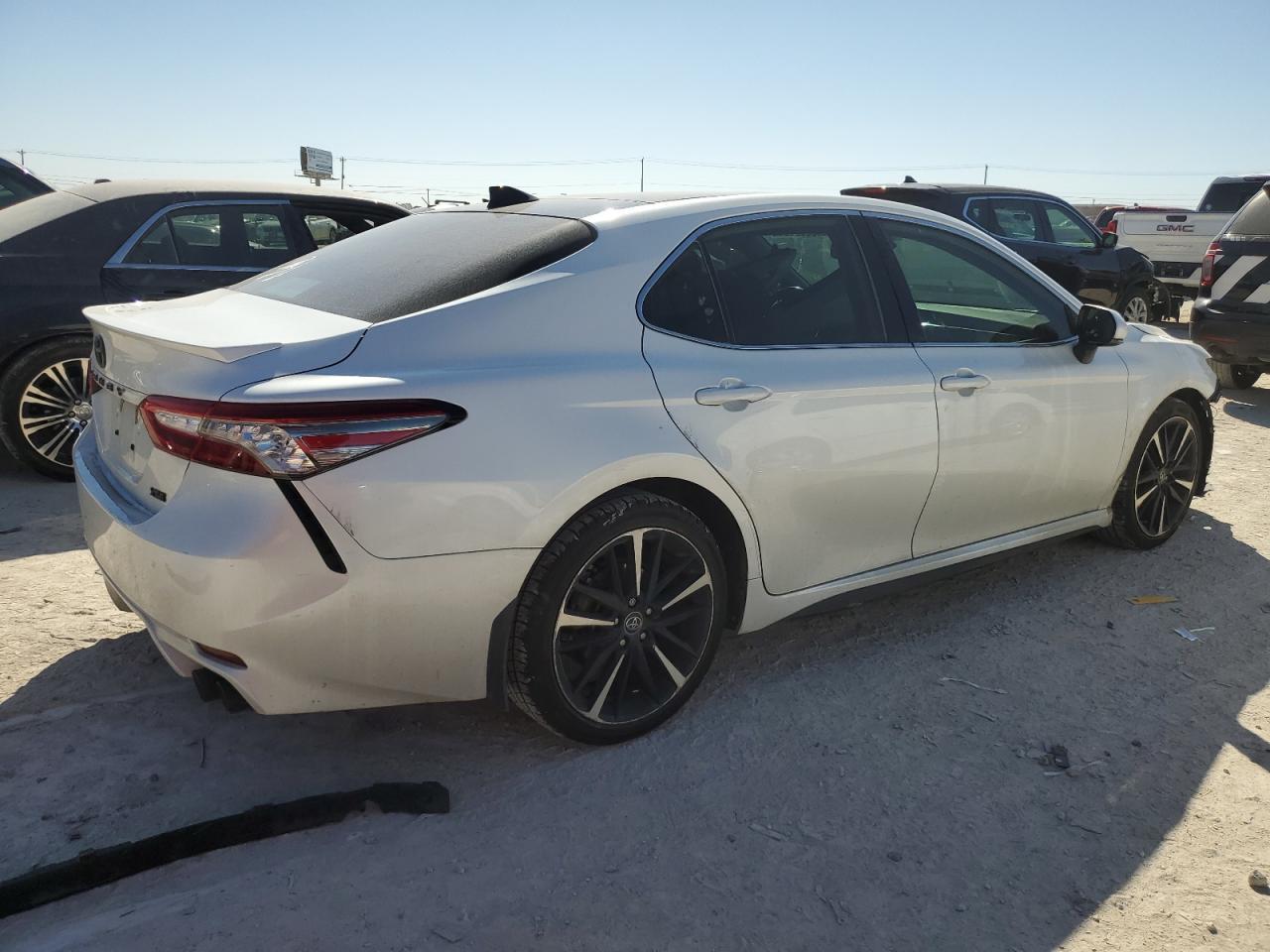 2019 TOYOTA CAMRY XSE - Фото 3