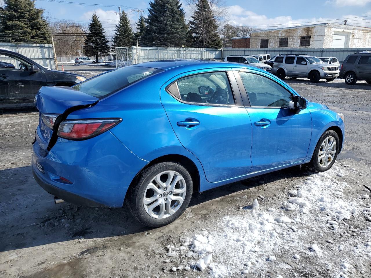 2017 TOYOTA YARIS IA - Фото 3