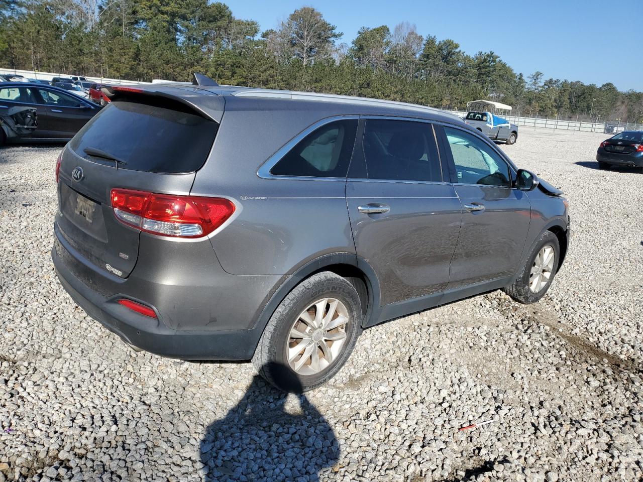 2016 KIA SORENTO LX - Image 3