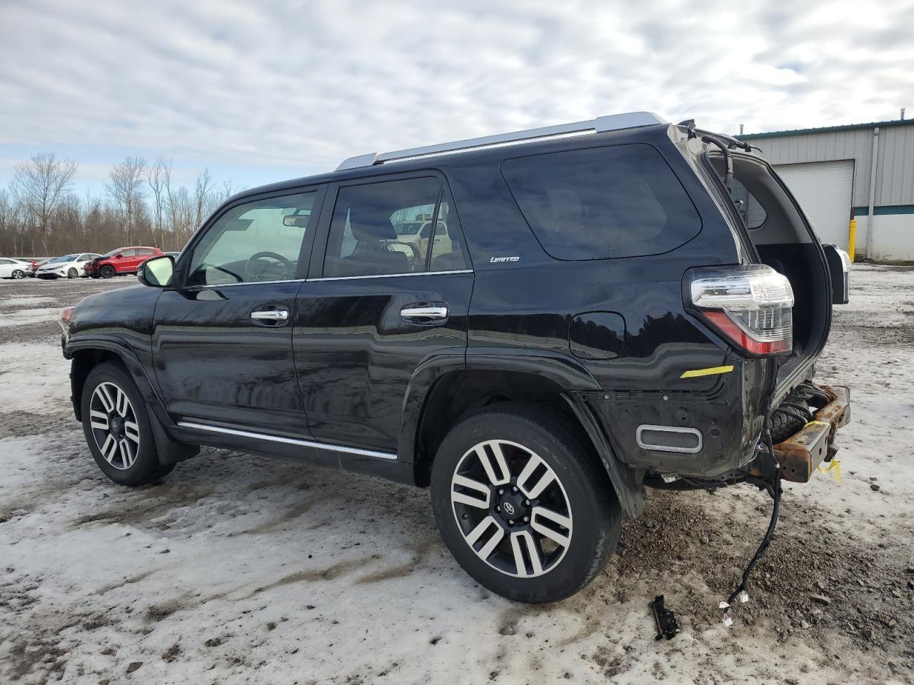 2019 TOYOTA 4RUNNER SR - Фото 2