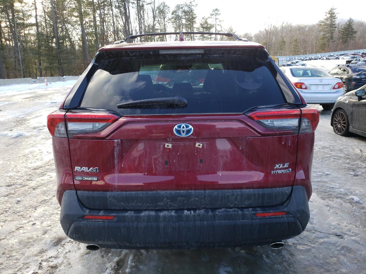 2022 TOYOTA RAV4 XLE - Фото 6
