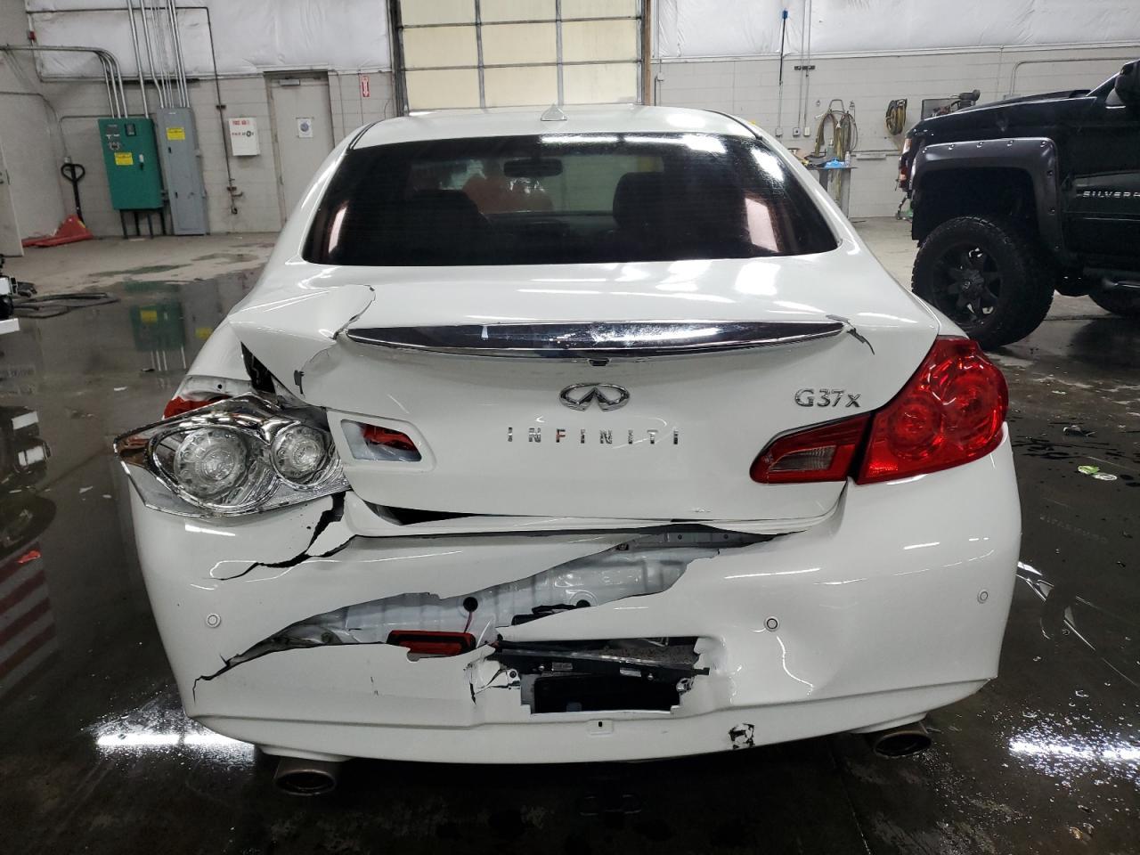 2012 INFINITI G37 - Image 6