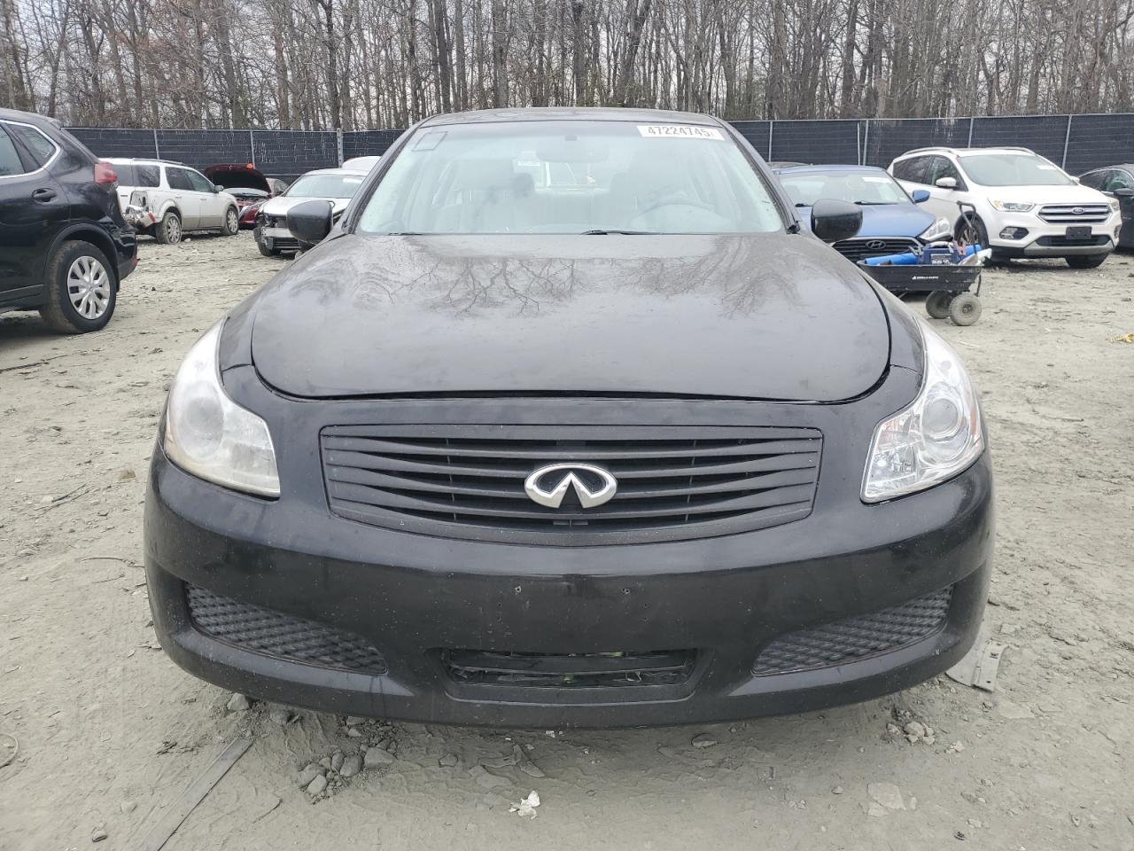 2011 INFINITI G37 - Image 5